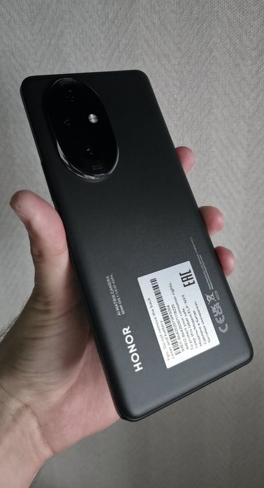 Смартфон Honor 200 Pro
