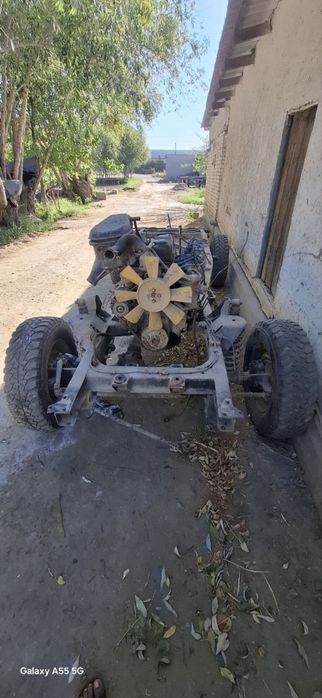UAZ zapchastlar sotiladi 4 ta balon ham telefon qiling narx kelishulad