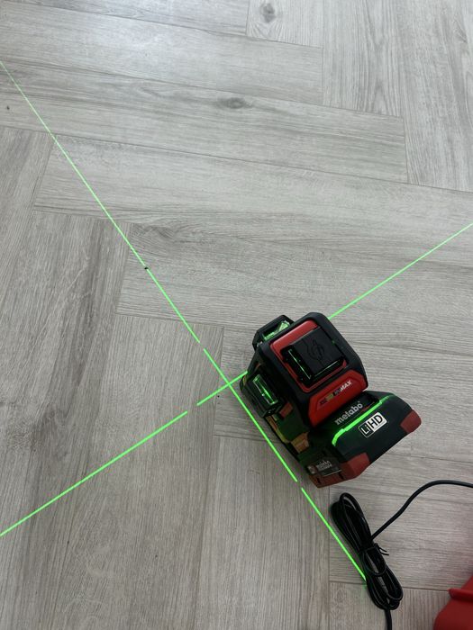 Futech Multicross 3D 18V max laser 3 pante