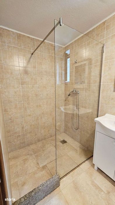 Vila noua-Sanpetru Dealul Lempes, zona verde si linistita.