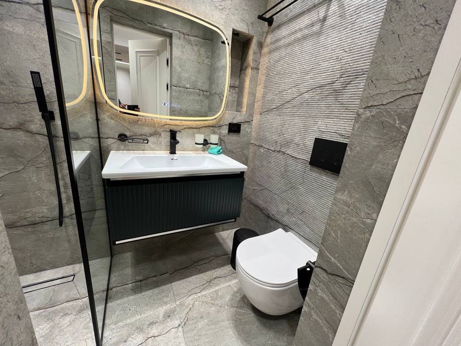 Сдается 1 комнатная квартира
С обстановкой ЛЮКС 
Этаж: 2
Район: космос