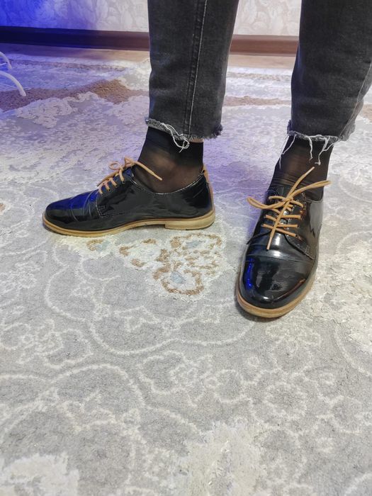 Продам женскую обувь