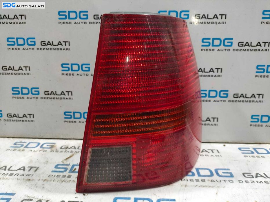 Stop Lampa Tripla Dreapta Volkswagen Bora 1998 - 2005 (Fisuri Interioare) [L5007]