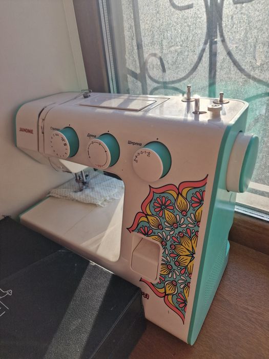 Швейная машина Janome Diva
