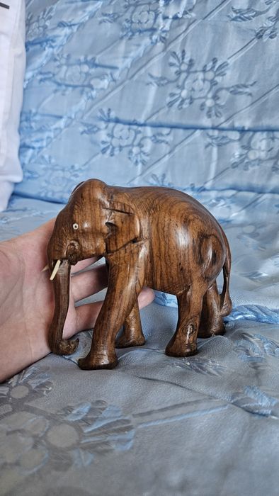 Sculptură elefant dim lemn masiv lucrat manual
