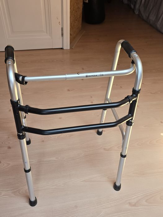 Cadru pliabil persoane cu dizabilități