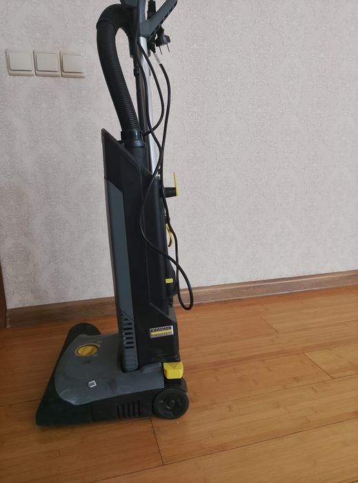 Профессиональный пылесос Karcher CV 38/2 Adv (2024 г.в.)