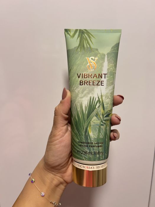 Victoria`s Secret Bare Vanilla нови оригинални лосиони ванилия и други