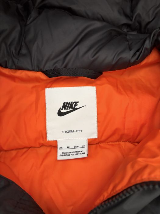 Оригинално яке Nike Storm-fit Windrunner XS