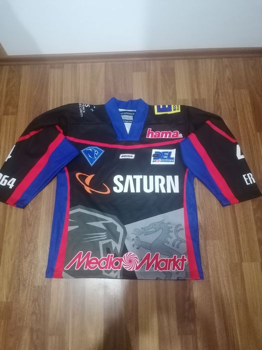 Tricou hochei pe gheață
