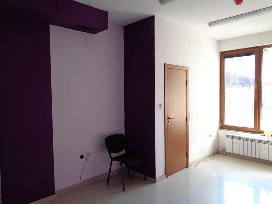 Дава се под наем Офис в София, Център - 23 кв.м за 199.41 € - Снимка #2