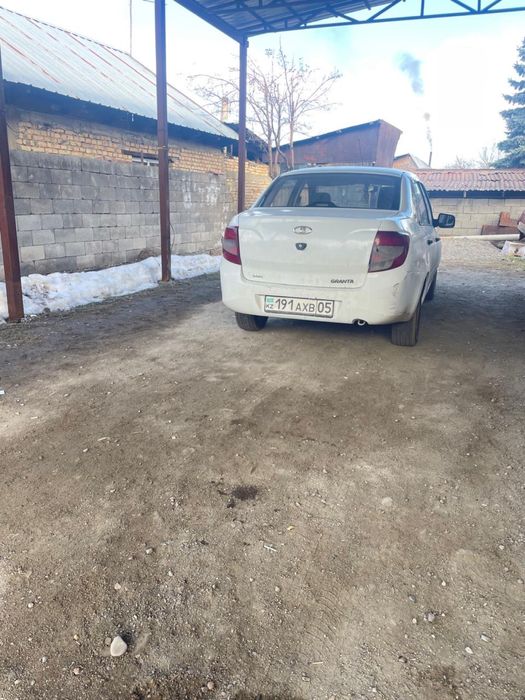 Продам автомашину Granta