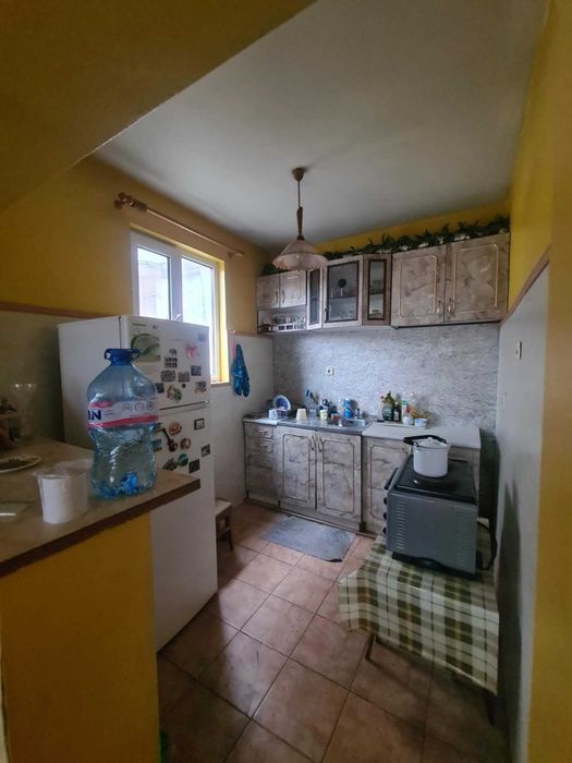 КЪЩА в кв. Изгрев, град Хасково