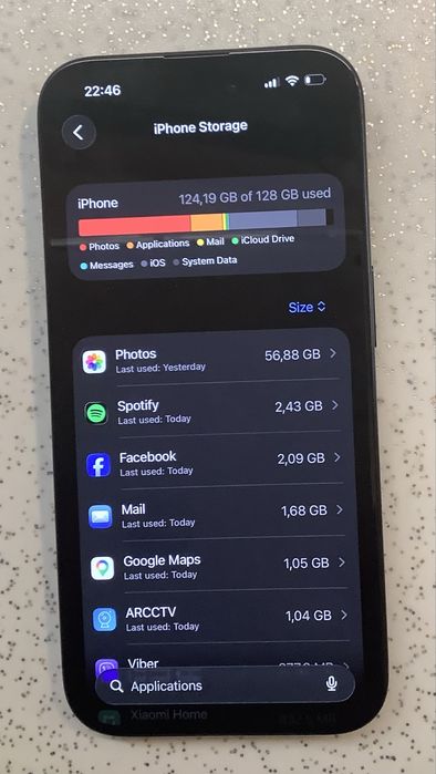 Продавам Iphone 15 pro 128gb blue