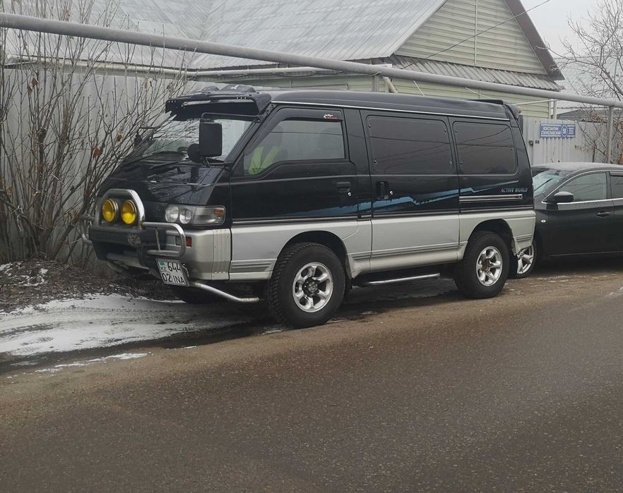 Делика в кузове P35W