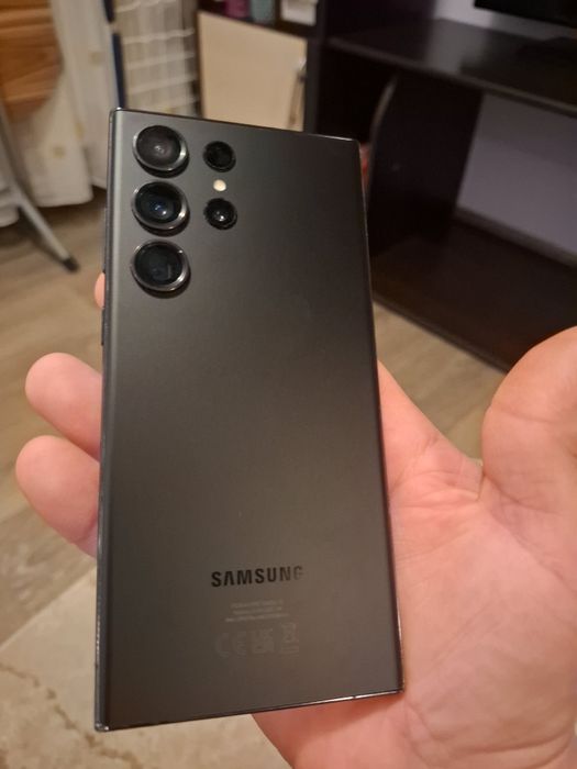 Samsung S23 Ultra,cu 1 Terra memorie interna, 12GRAM, ca nou