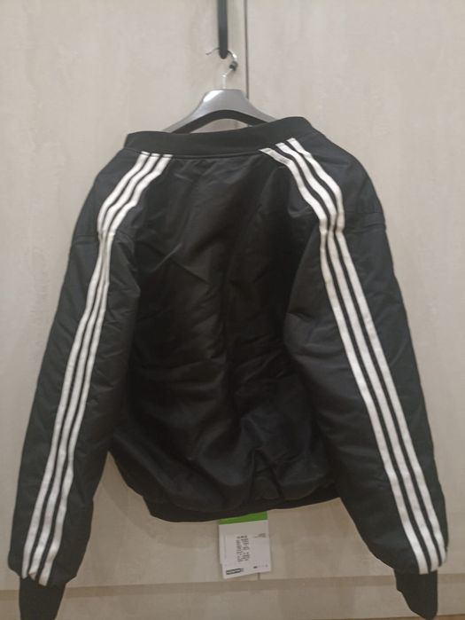 Продам две куртки