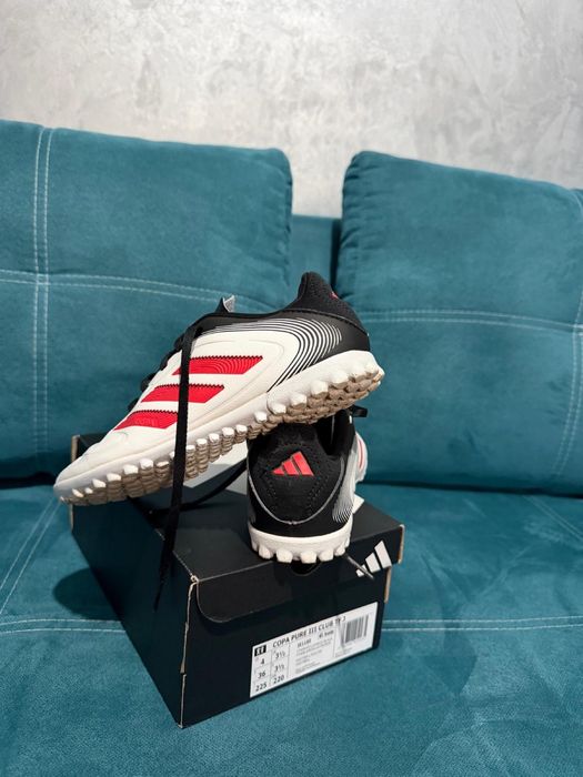 Ghete Fotbal Copii Adidas Copa Pure III Club, 36