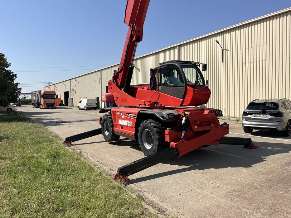 Inchiriez  Manitou / Manitu / MT 1840 / MRT 2550 / MRT 3060