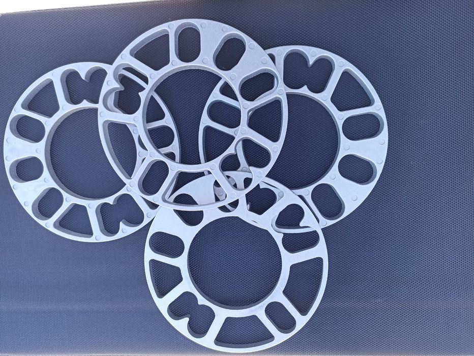 Центровочные кольца,проставки