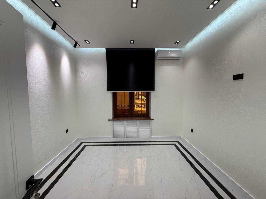 Продажа комм ,  недвижимости Ор-р стадион Старт