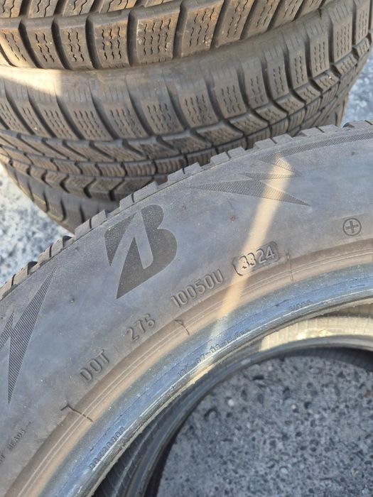 2 Anvelope de IARNA - 235/55/19 - BRIDGESTONE Blizzak LM005 - APP NOI - DOT 2024 !