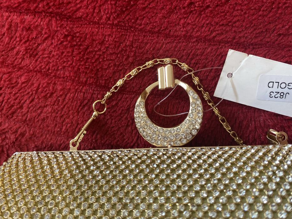 златна клъч чанта -Нова