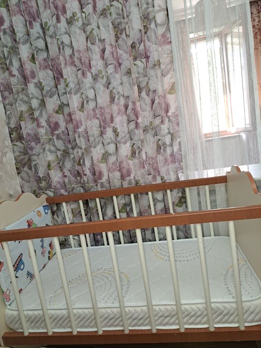 Продам детскую кроватку