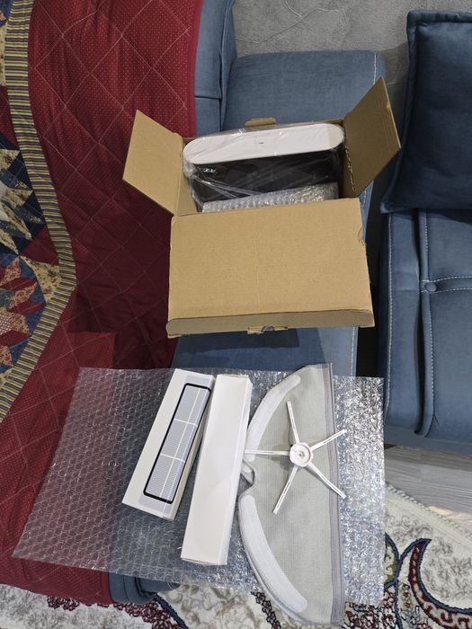 Продам робот пылесос Roborock S5 Max