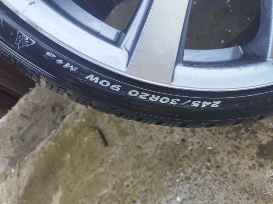 Jante 245/30 R20
