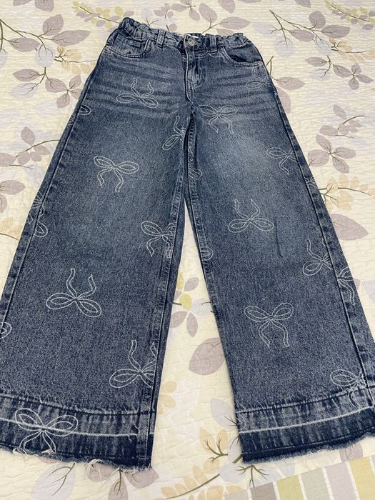 Blugi fete marimea 140