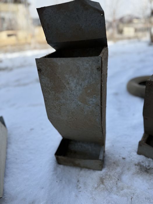 Бункерные кормушки для кроликов и птиц