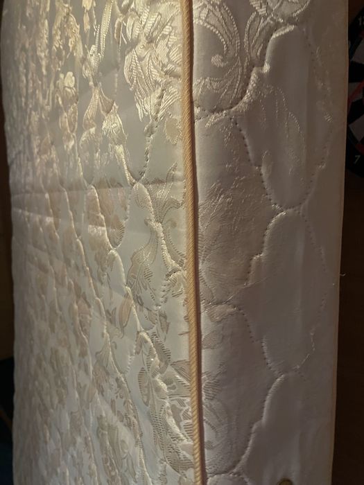 Продается матрас 180 на 200