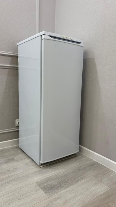 Продам морозильник