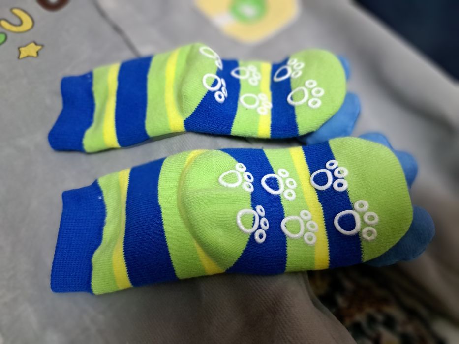 Один пакет детский вещей. До 1года.