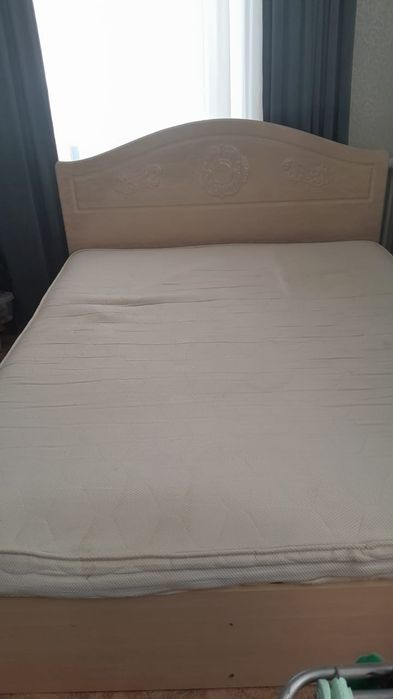 Отдам матрас даром