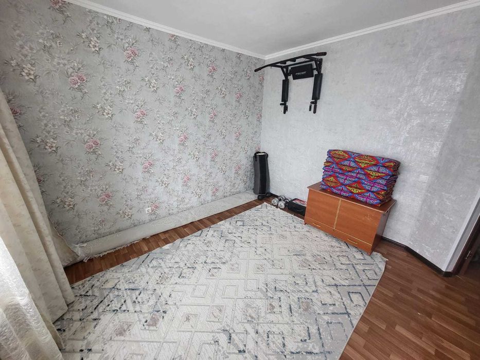 Продам 2 комн. квартиру в Уральске