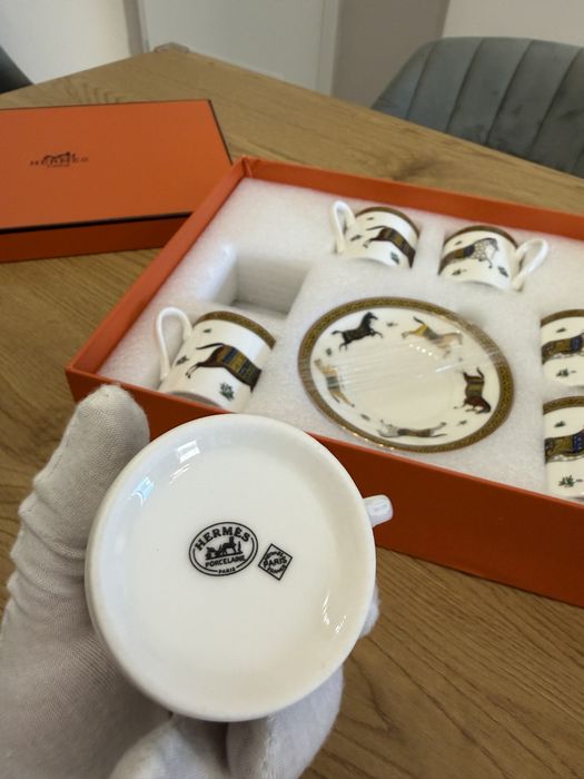 Hermes Cheval d`Orient сет комплект за кафе