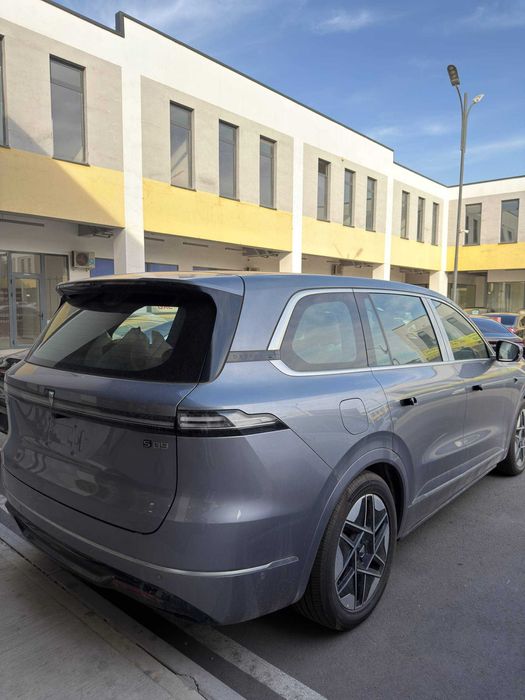 Продам новый Deepal S09 AWD 2025 года без пробег