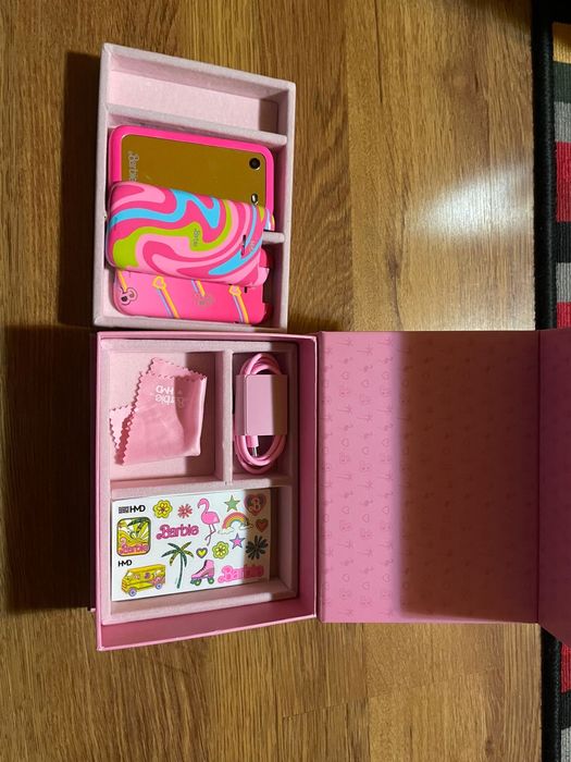 Telefon barbie cu sim