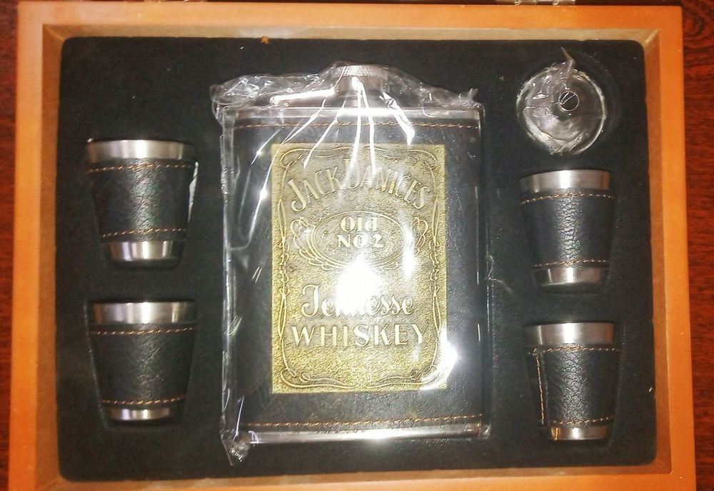 Vip sovga tuplami-shaxmat+dekanter set