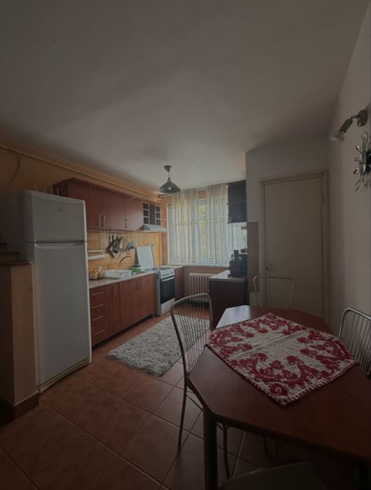 Apartament de inchiriat — fotografia 1