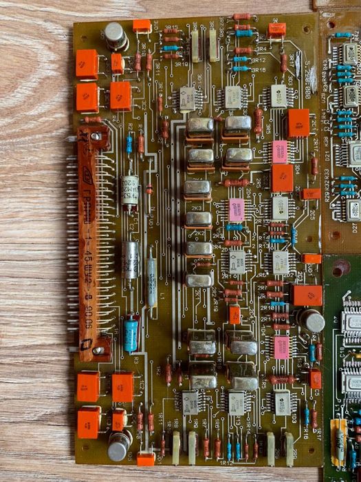 Пункт приема радиодетали и платы