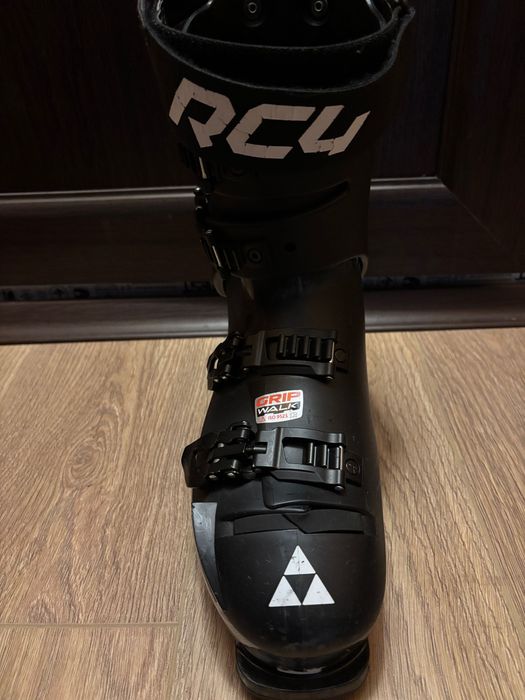 Ски обувки Fischer