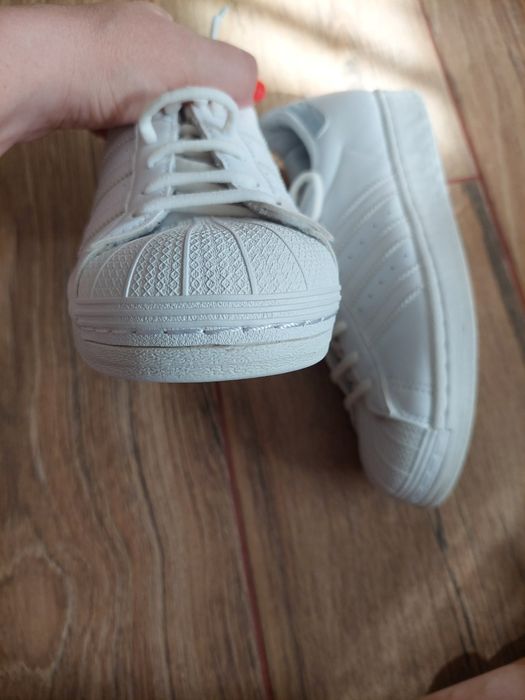 Adidasi superstar 37 și 1/3