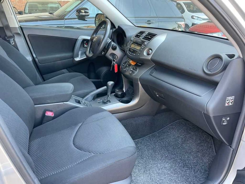 НА ЧАСТИ! Toyota RAV4 III 2.0i 4WD 4x4 АВТОМАТИК 151 КС. 2012 Тойота