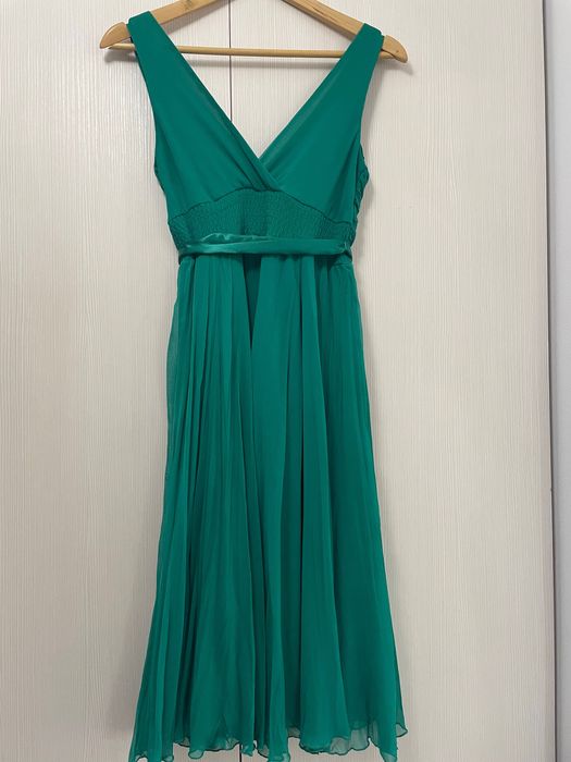 Vand rochie de ocazie, Irina Schrotter