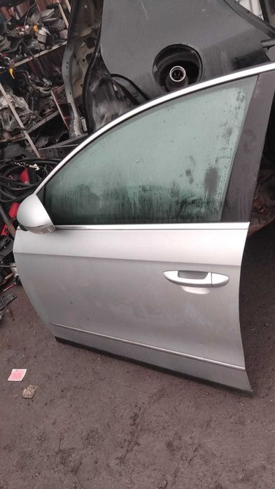 Usa stanga fata Volkswagen Passat B6 an 2007