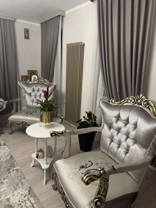 Set canapea, fotolii si masa stil baroc, eleganta