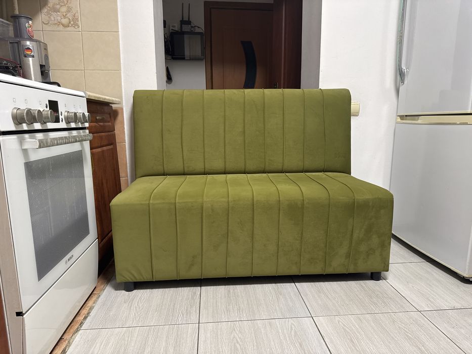 Диван каркасный в хорошем состоянийй